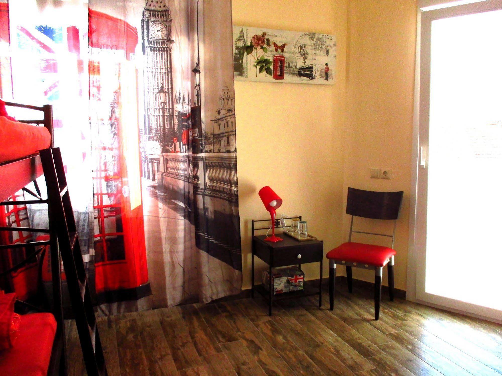 Nomads Rooms Tríkala Esterno foto